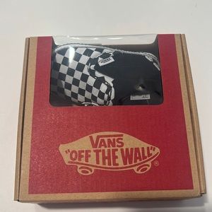 Checkered baby vans size 3 never worn